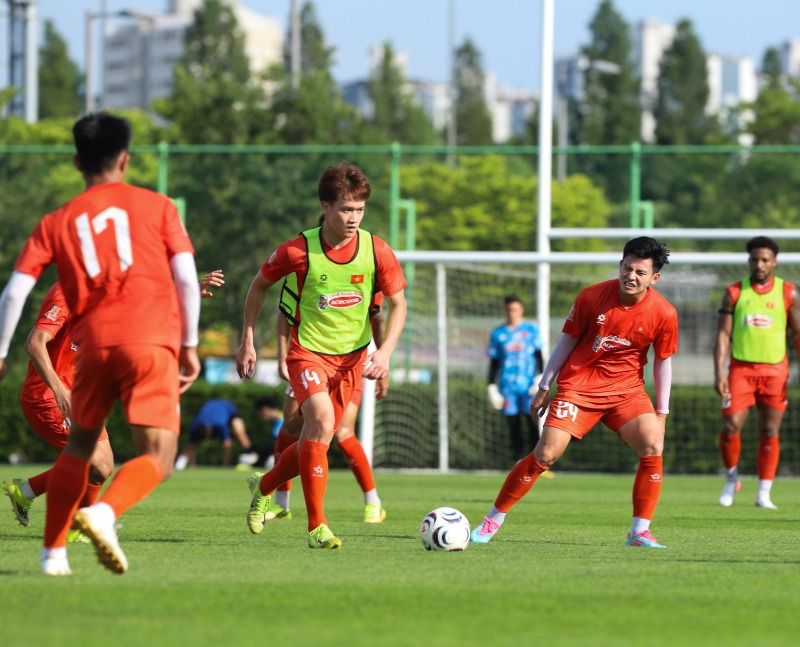 ket qua đt viet nam gangwon fc (3)