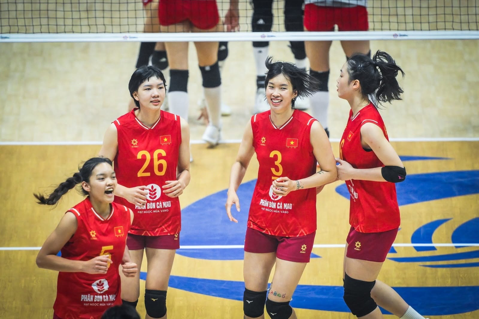 tin bong chuyen 29-8 (2)