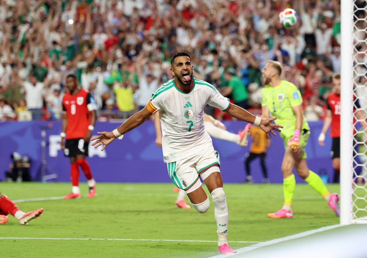 truc_tiep_algeria_vs_ao_10