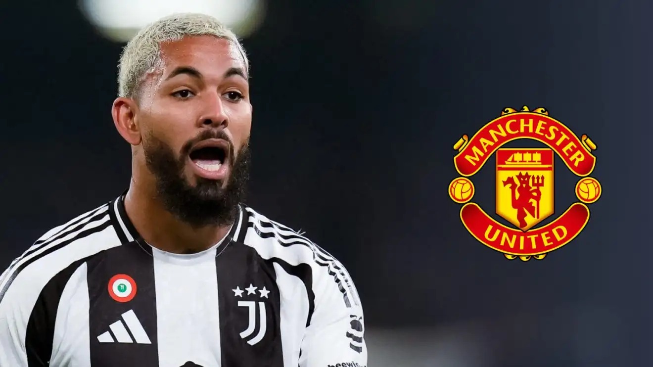 Douglas Luiz man utd