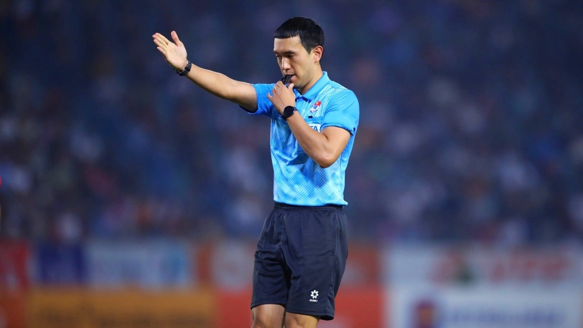 Trọng tài Kim Woo-sung cahn vs ninh binh