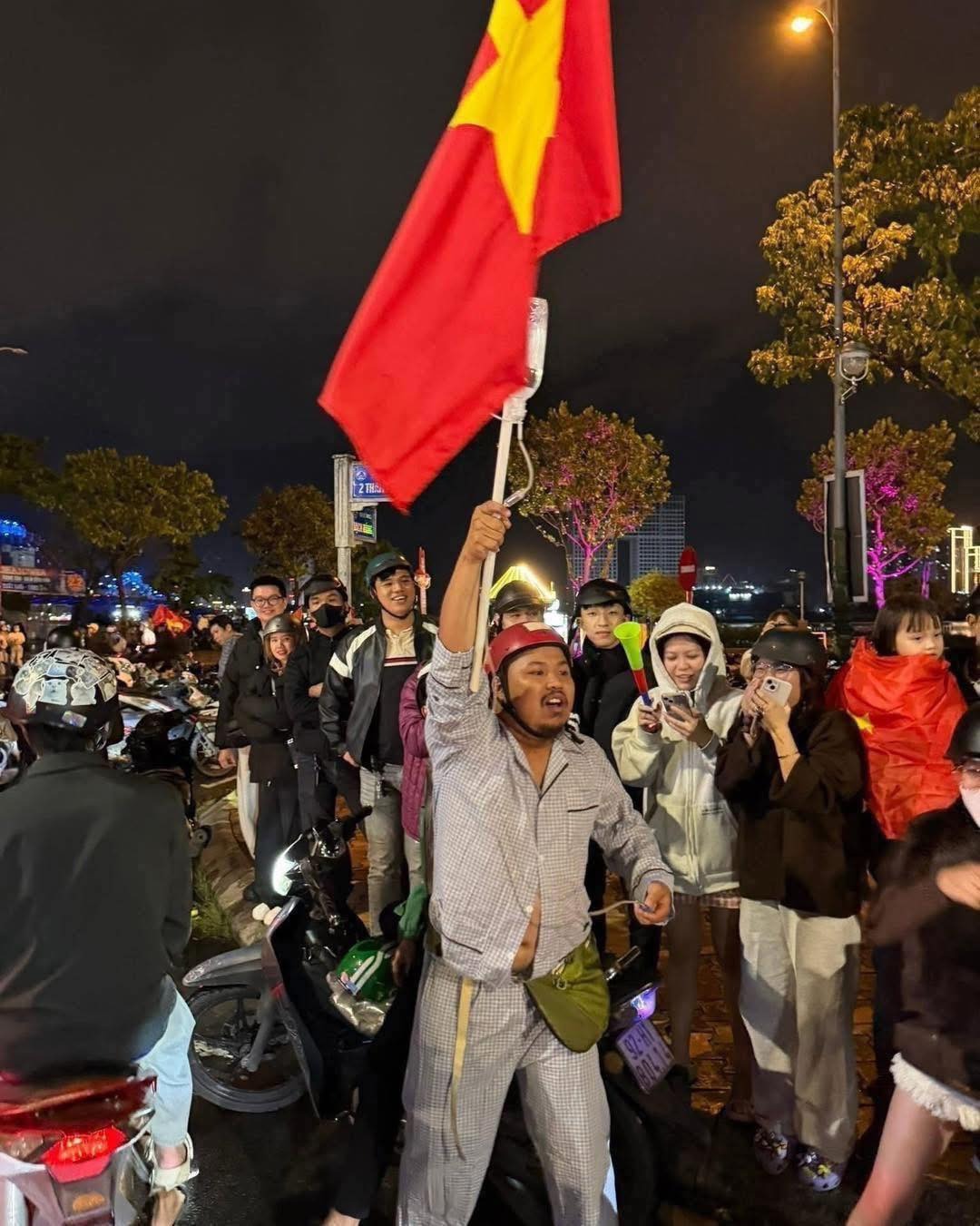 cdv viet nam an mung sau khi u22 viet nam vo dich sea games 33