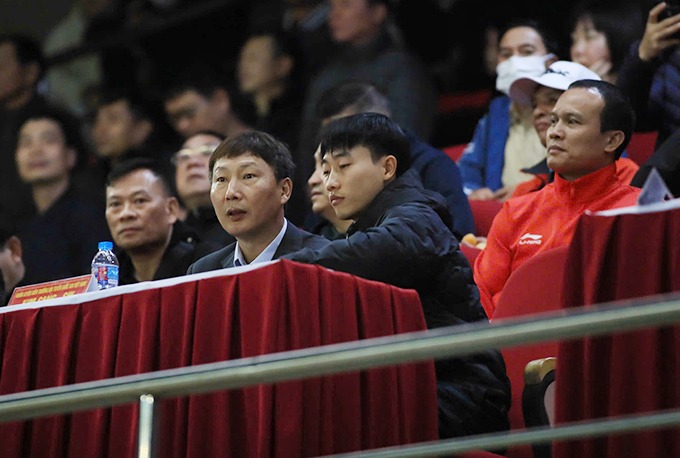 hlv kim sang sik du khan v league