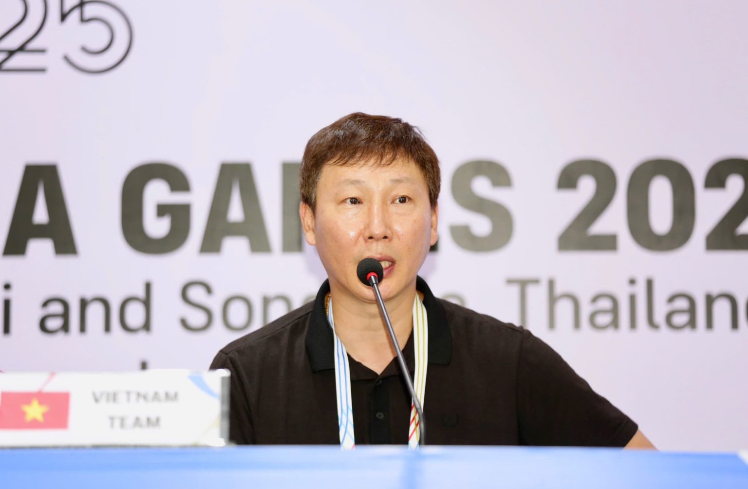hlv kim sang sik sea games 33