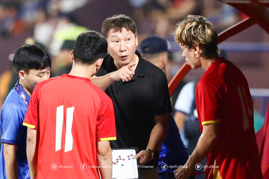hlv kim sang sik u23 chau a