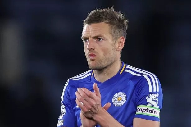 leicester chia tay 11 cau thu