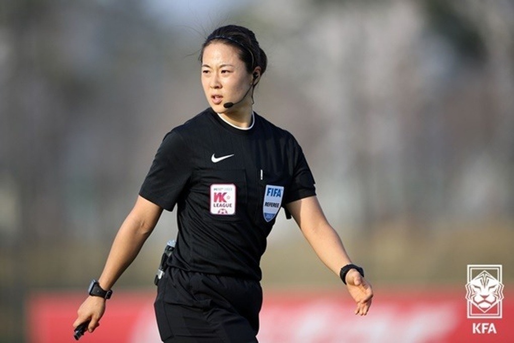 trong tai Kim Yu Jeong