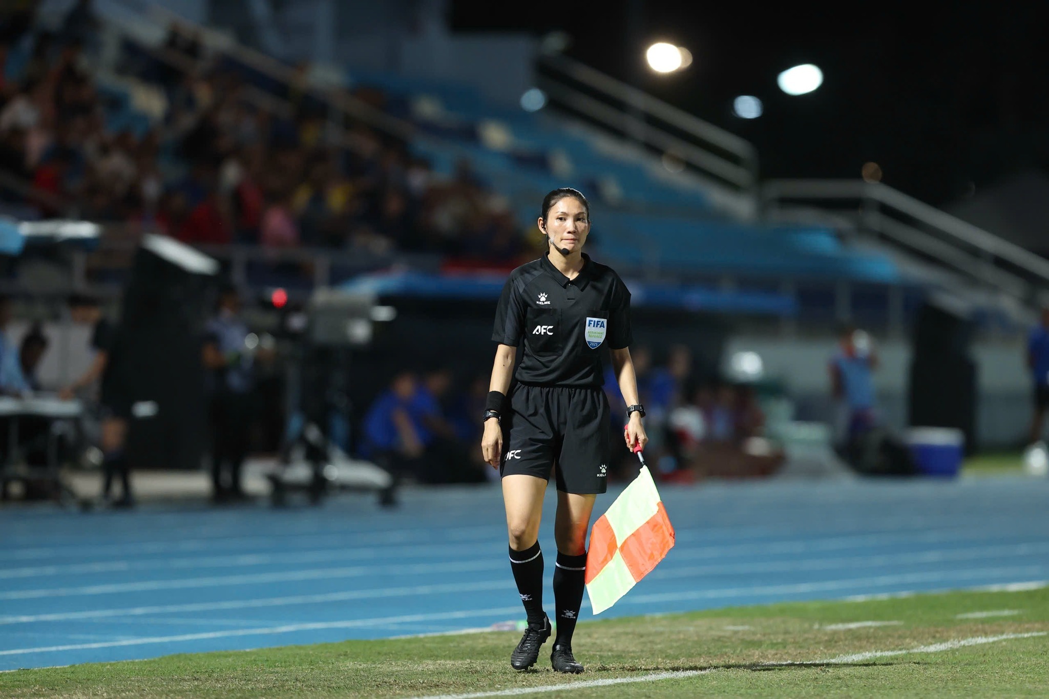 trong tai cuop ban thang bi afc phat