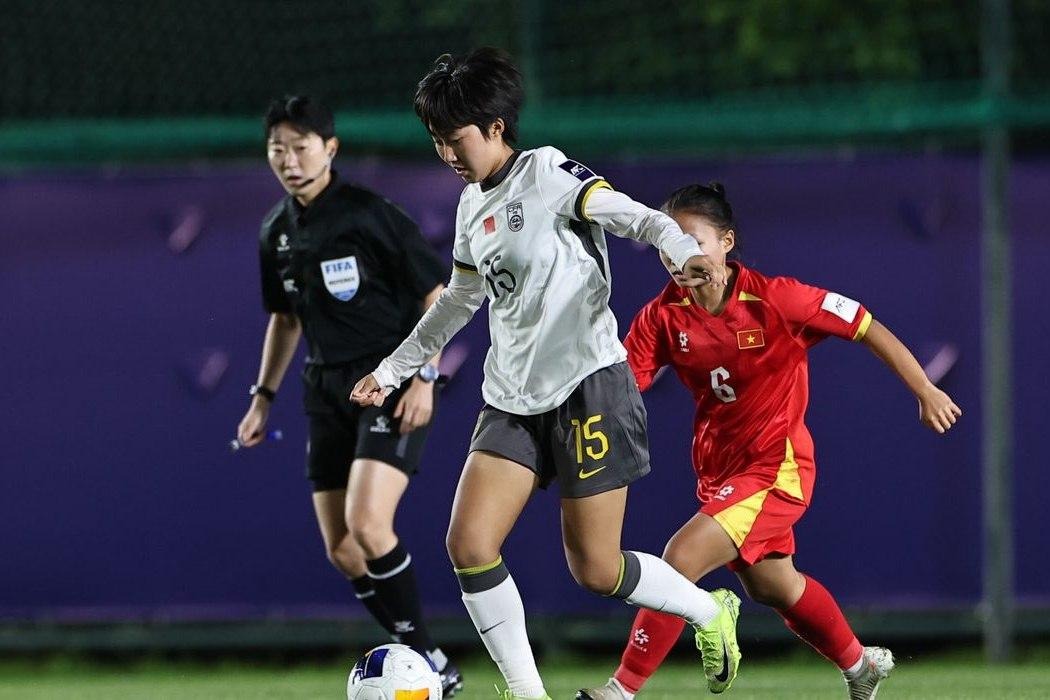 u17 viet nam thua dam trung quoc (2)