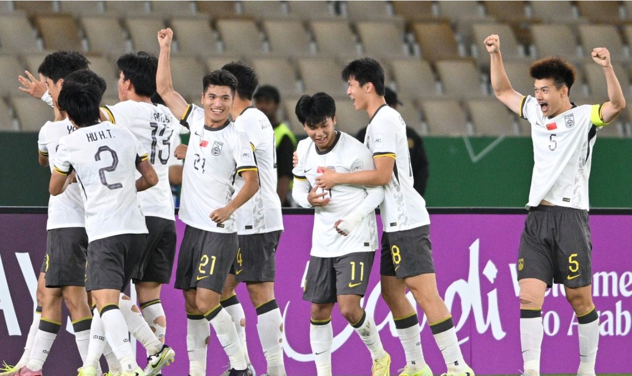 u23 trung quoc lot vao tam ngam doi chau au