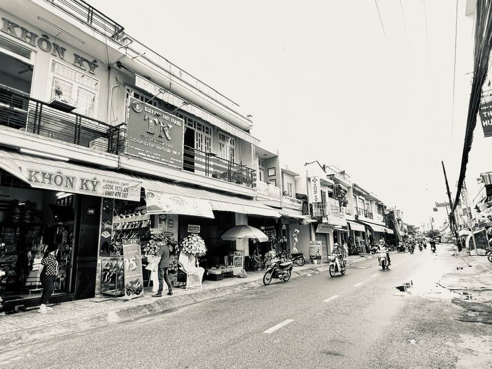 Nghe-si-quoc-thuan-chia-se-toan-bo-canh-tang-le-xot-xa-gui-loi-cuoi-cung-den-me