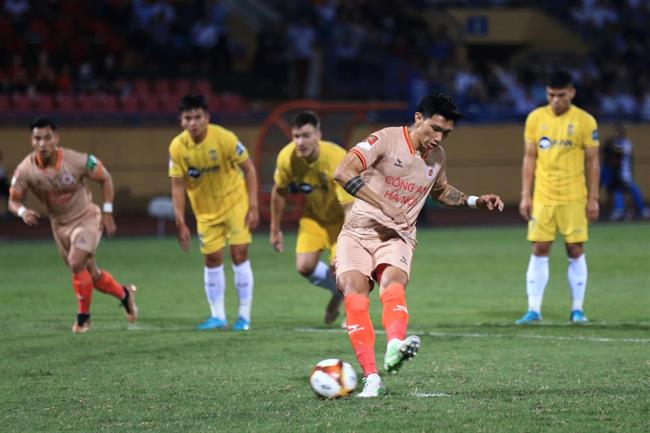 Lịch thi đấu bóng đá V. League 2023 hôm nay: Đoàn Văn Hậu ghi điểm với HLV Philippe Troussier?