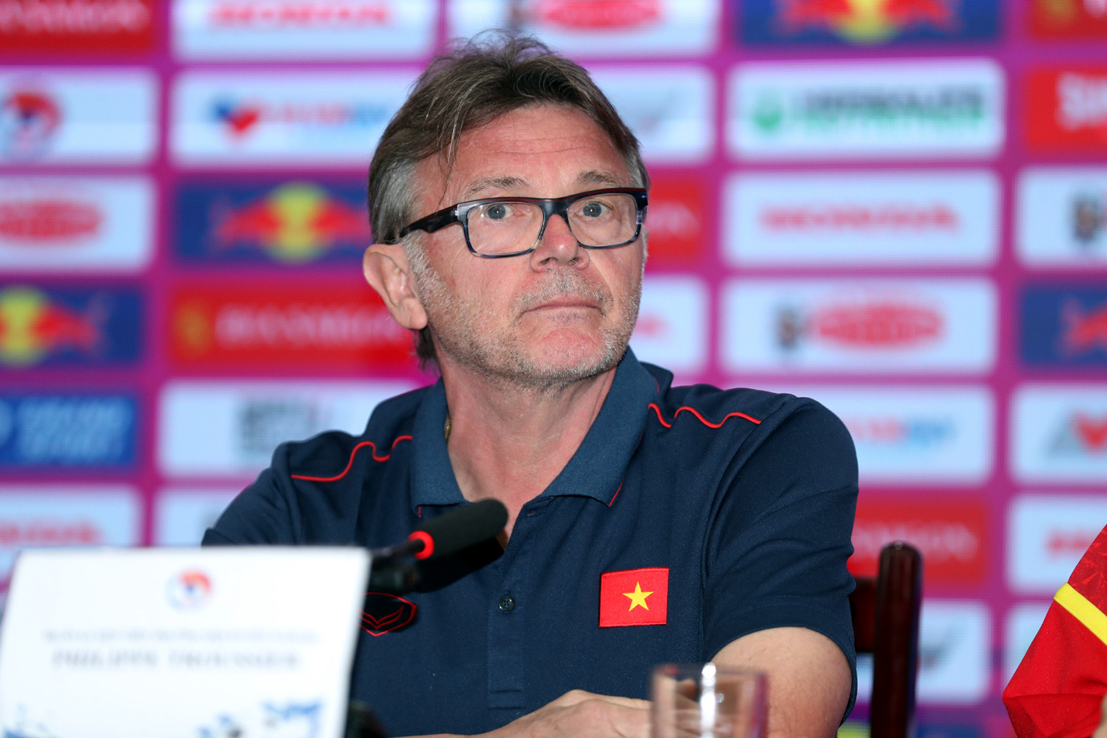 Danh sách ĐT Việt Nam hướng đến World Cup: HLV Troussier thẳng tay gạch tên 4 ngôi sao gây tiếc nuối