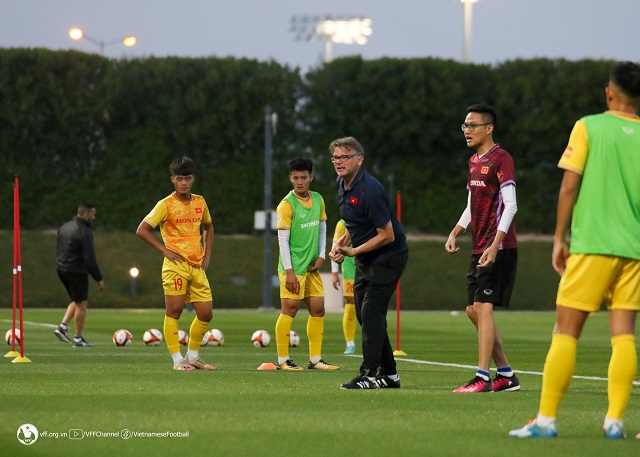 Đại gia Tây Á trao cho ĐT Việt Nam đặc quyền của nhà vô địch, HLV Troussier tự tin hướng tới WC 2026