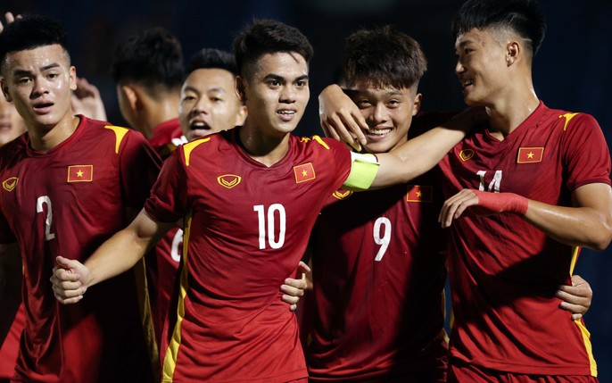 U22 Việt Nam thắng đậm trận khai màn SEA Games 32, được trao phần thưởng 'khó tin' từ HLV Troussier