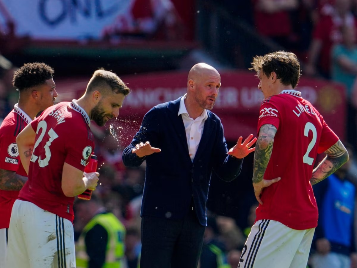 Nội bộ MU 'có biến', HLV Ten Hag và các cầu thủ đồng loạt tẩy chay nhà Glazers vì một lý do bất ngờ