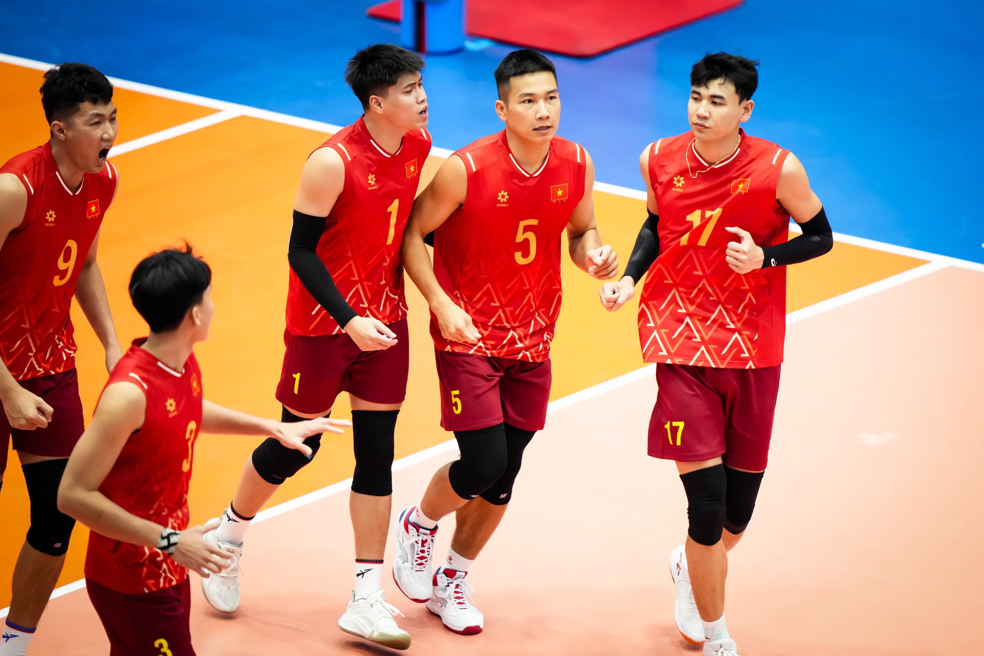 bong-chuyen-nam-viet-nam-sea-vleague-2025-1752136935529667195504-1752154052471-17521540530121764451996