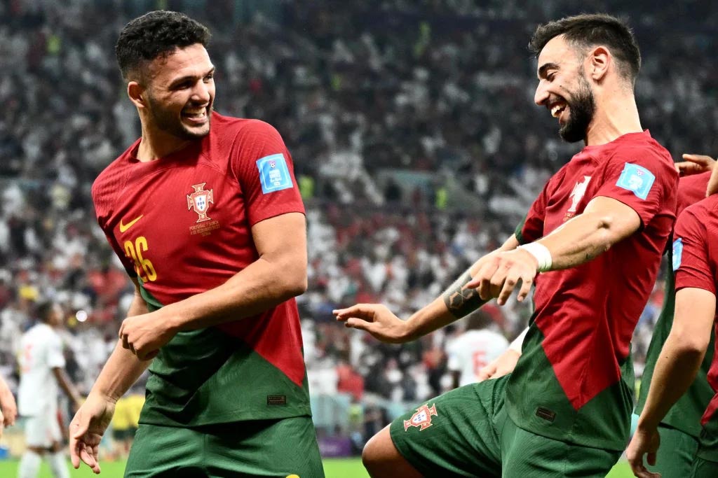 goncalo-ramos-bruno-fernandes-bo-dao-nha-man-utd
