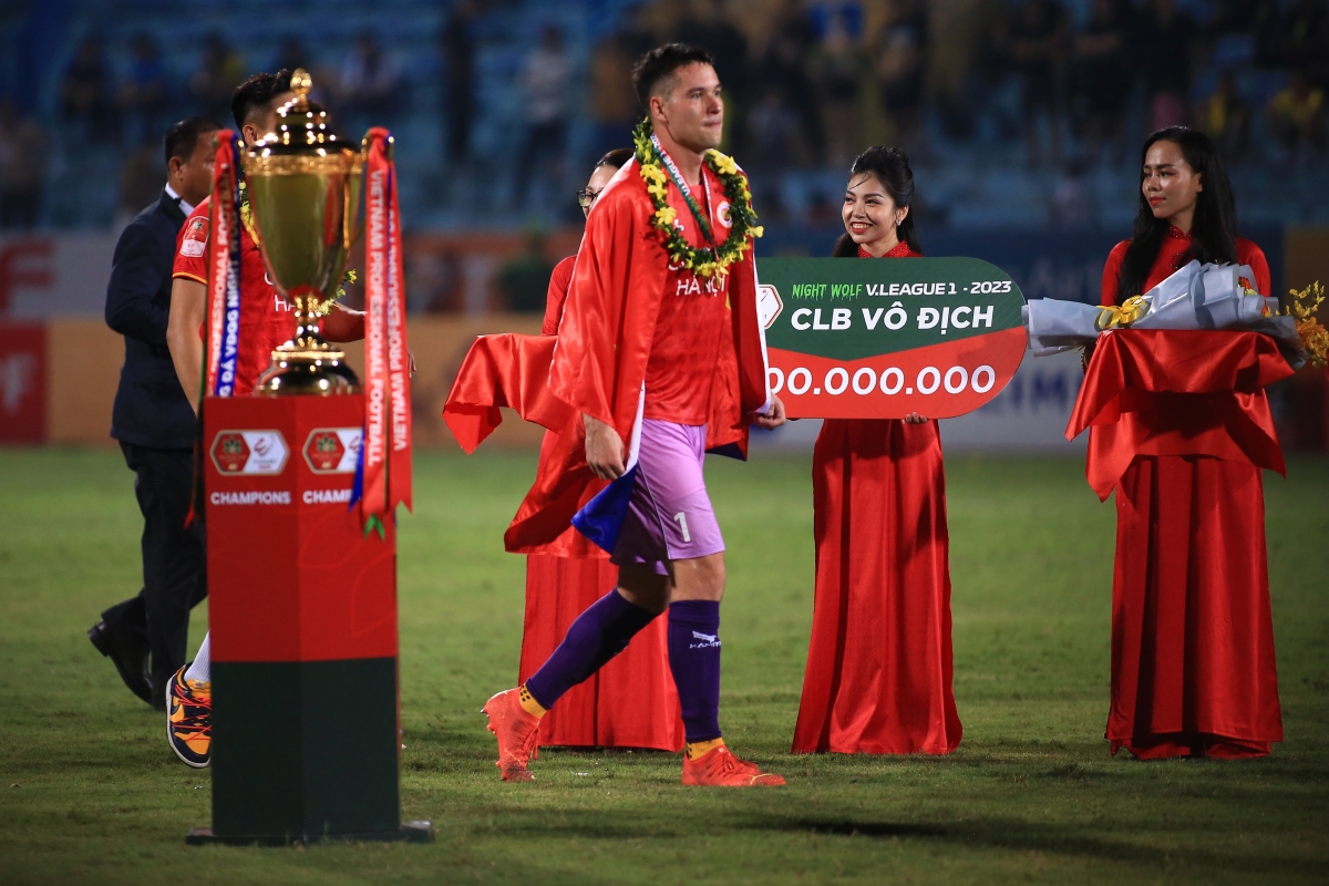 Vô địch V.League cùng CLB CAHN, Filip Nguyễn bất ngờ tiết lộ thời điểm có thể khoác áo ĐT Việt Nam