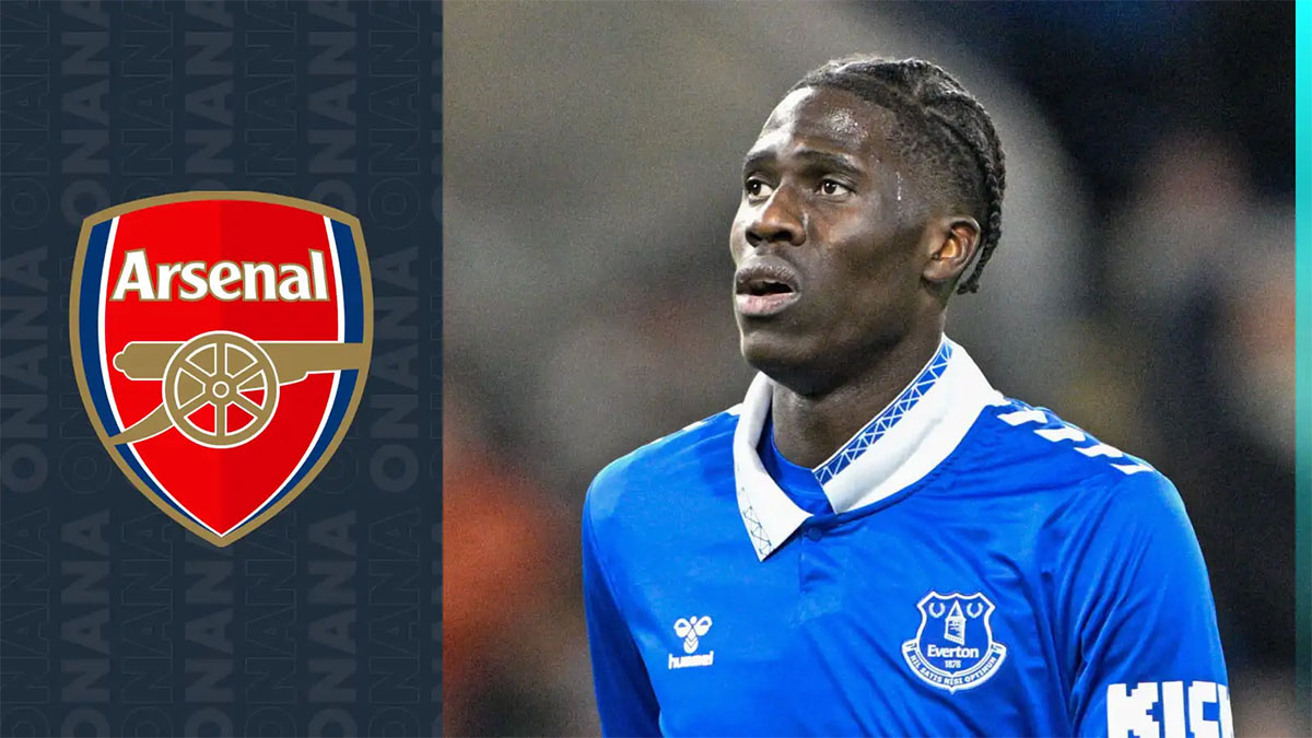 Tin chuyển nhượng tối 8/1: Arsenal chiêu mộ Onana; Tỷ phú Anh chốt huyền thoại Man Utd thay Ten Hag?