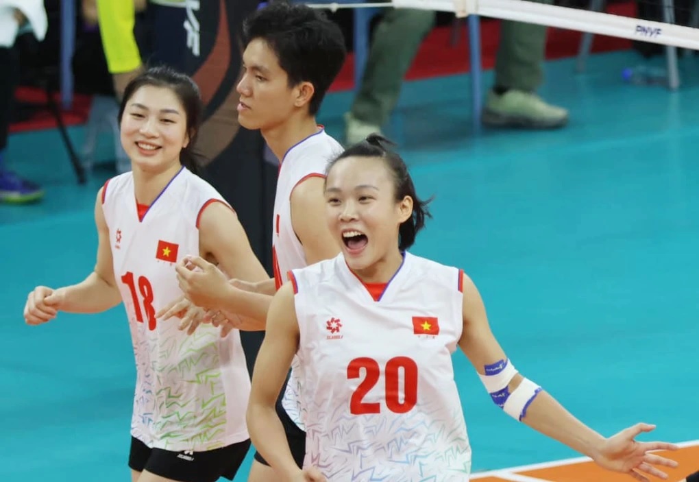 bong-chuyen-nu-vietnam-avc-2024